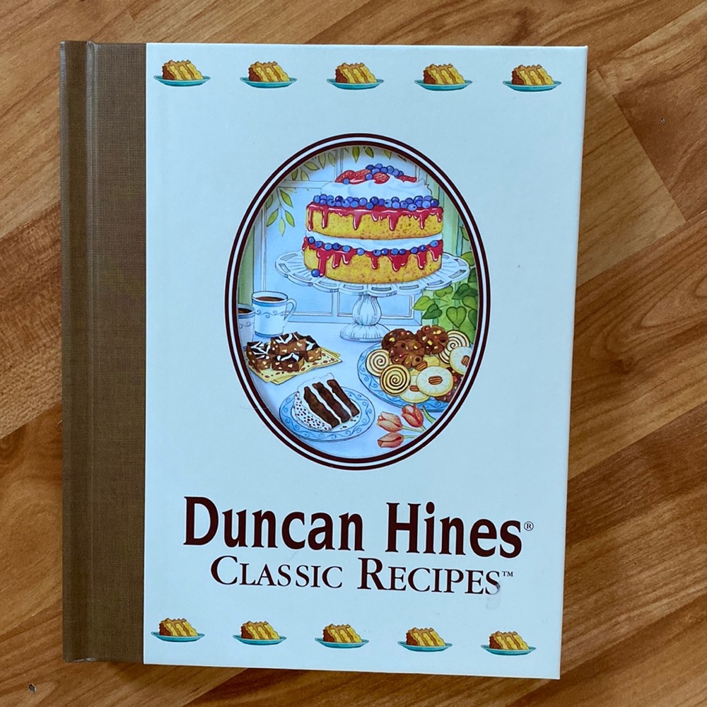 Duncan Hines Classic Recipes Cookbook